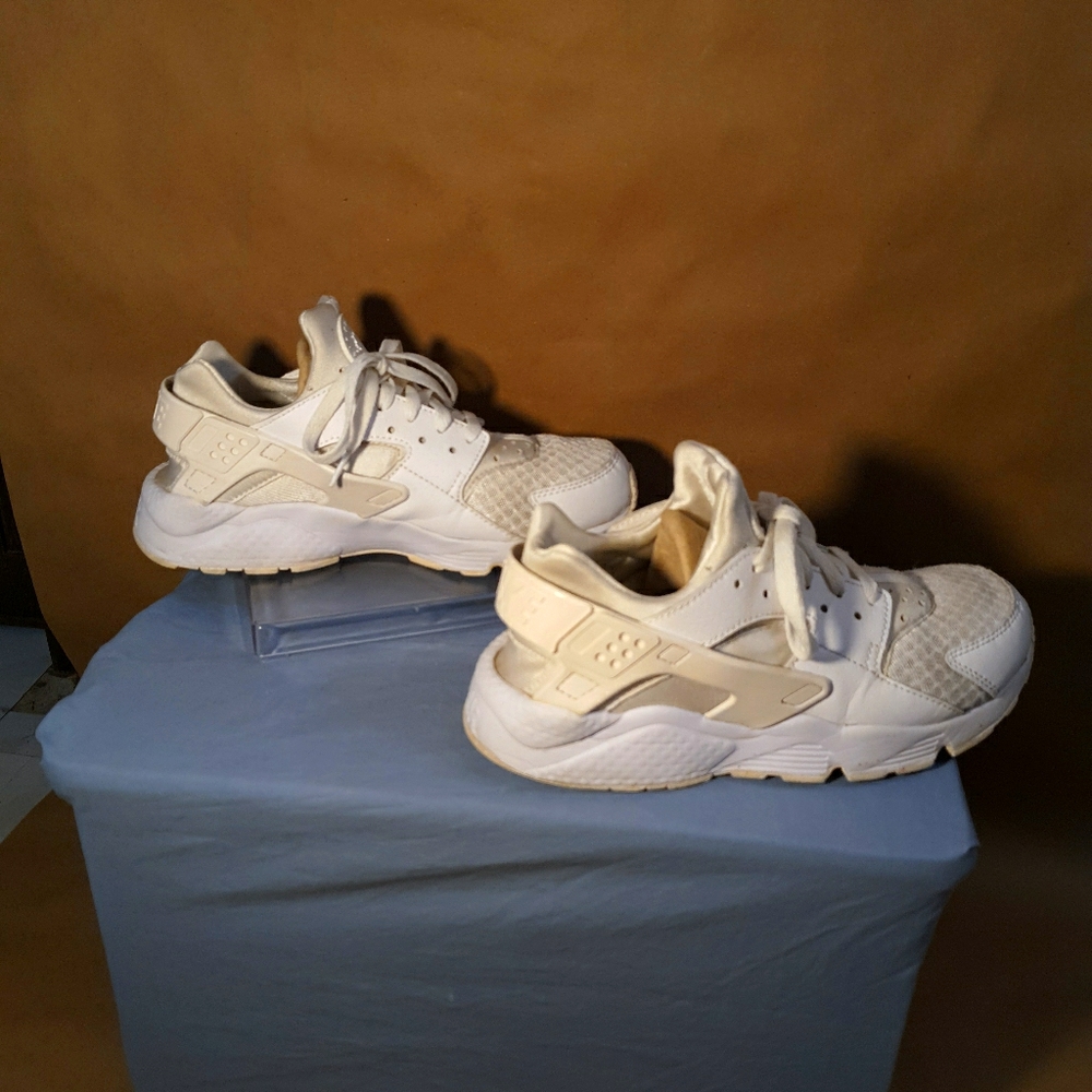 Nike Air Huarache 'All White'